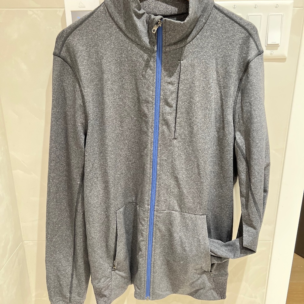 Lululemon men’s zip tech sweater